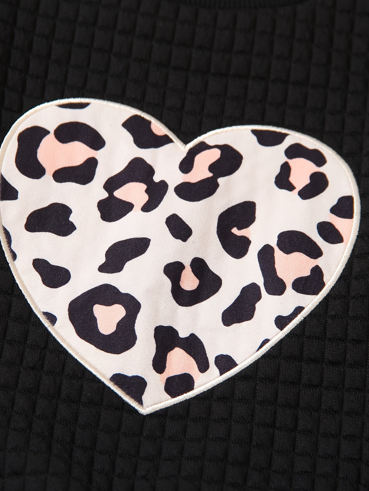 Girls 2pc, Leopard Print Heart Graphic Pullover + Leopard Print Flare Pants Kids Clothes For Fall (Random Leopard Pattern)