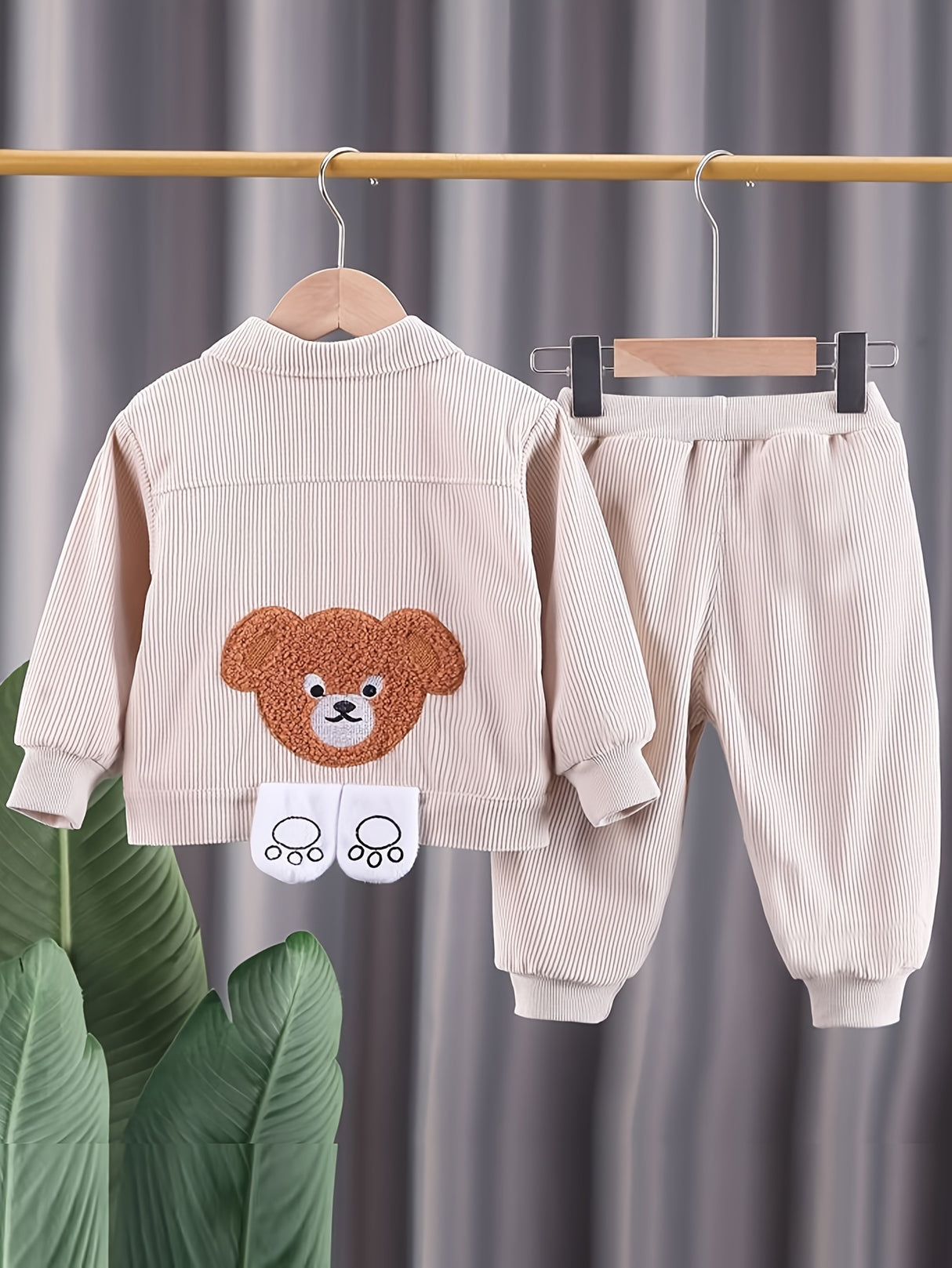 2pcs Toddler Boys Stylish Corduroy Outfit Set - Comfortable Casual Sportswear with Adorable Embroidered Bear Design, Complete Coat and Pants - Perfect for Spring and Autumn, Beige