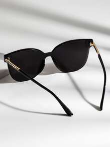 1pair Classic Lens Sunglasses For Outdoor Elegant Sunglasses For Beach