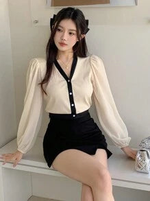DAZY Women's V-Neck Contrast Color Casual Long Sleeve Shirt, Minimalist & Fashionable For Everyday Wear