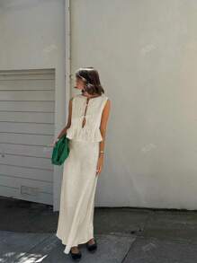 Women's Sleeveless Crew Neck Casual Pleated Tie-Up Crop Top And Low Waist Mermaid Maxi Skirt 2 Pieces Set Skirt.*