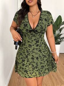 eZwear Plus Size Green Embroidery A-Line V-Neck Dress, Spring/Summer