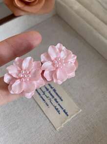 1 Pair Fashionable Elegant Flower & Pearl White Earrings, Suitable For Daily Wear, Travel And Vacation