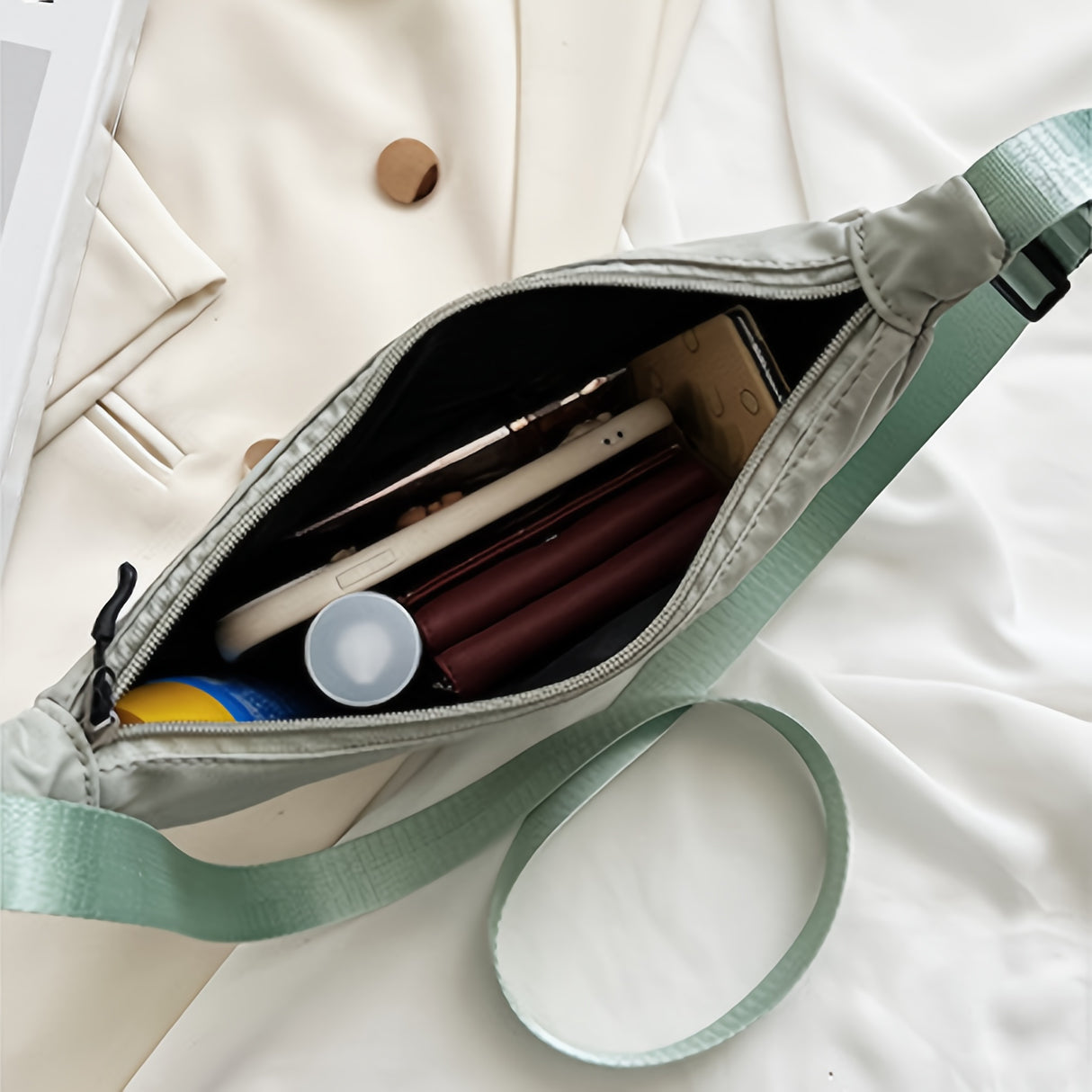 Casual Minimalist Solid Color Crossbody Bag, Zipper Crescent Shoulder Bag For Women, Daily Use Bag