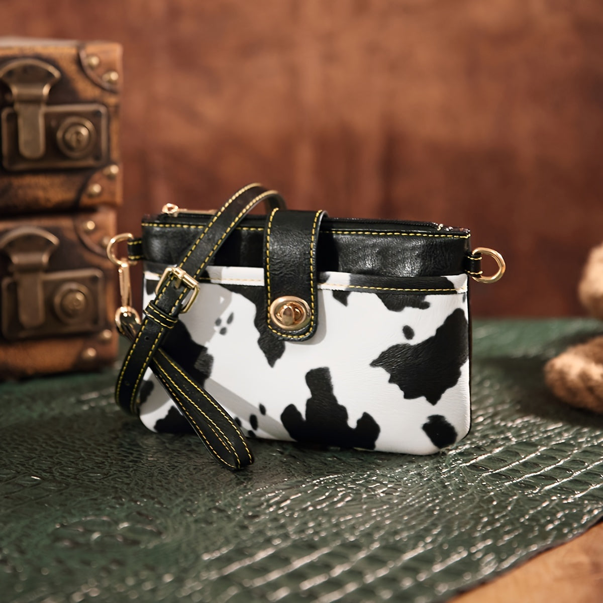 Retro Cow Print Crossbody Bag, Western Aztec Clutch Bag, Ethnic Style Wrist Wallet Coin Purse For Women