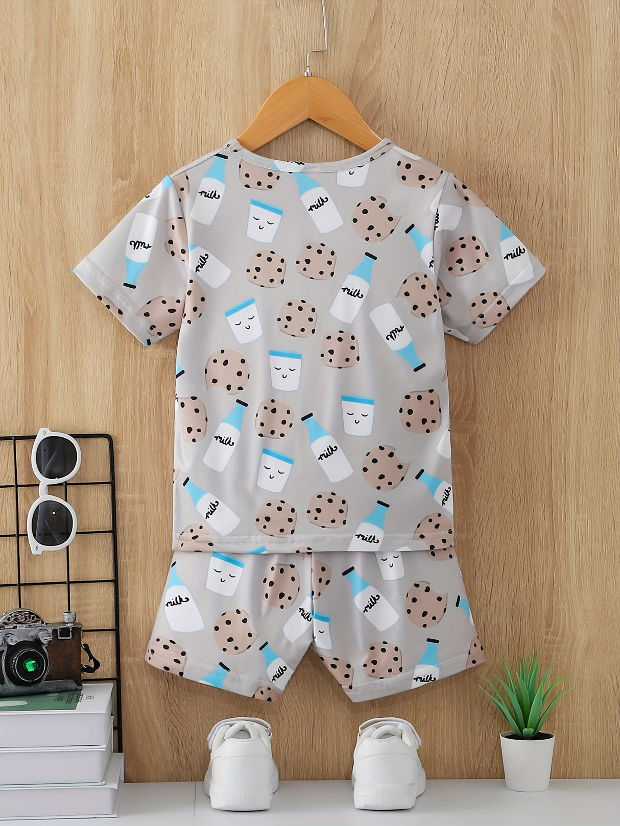 Boys Cartoon Biscuit And Milk Outfit Shorts & T-shirt Short Sleeves Crew Neck Casual Summer Kids Clothes