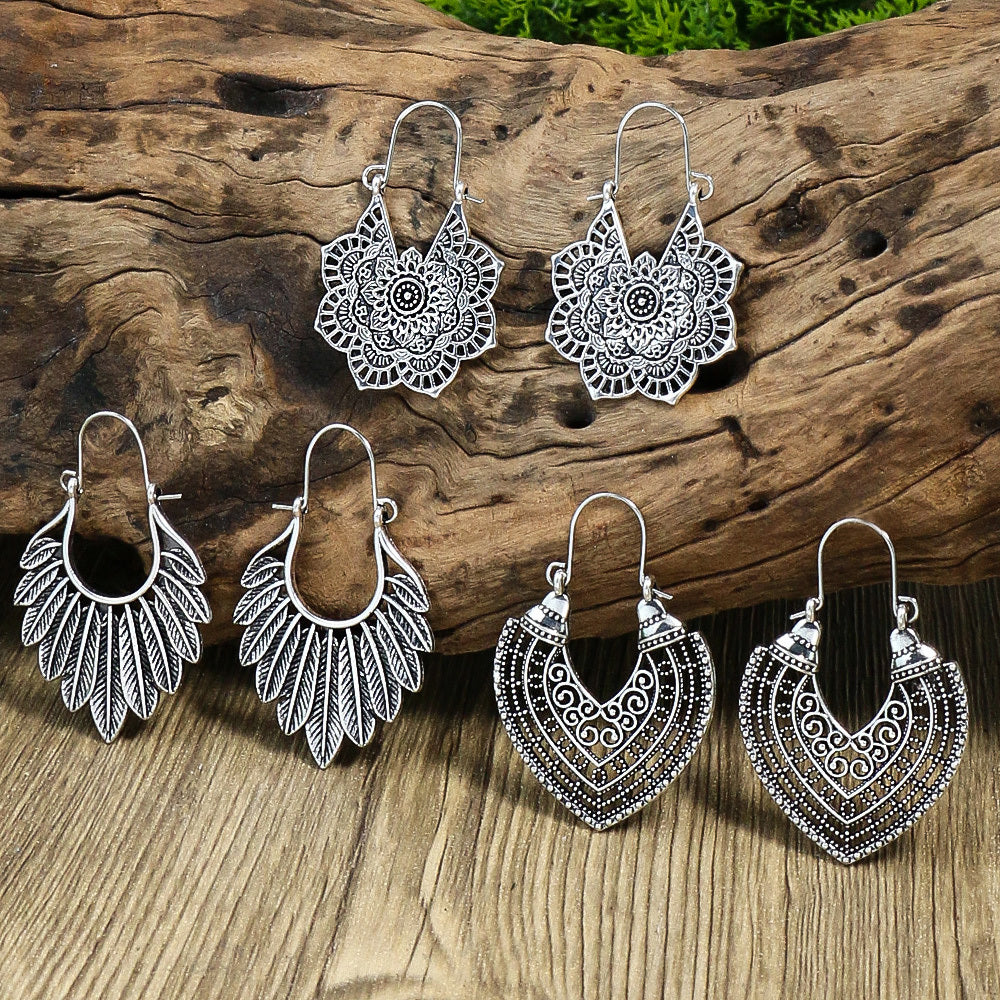 Boho Hollow Dangle Earrings - Vintage Ancient Silver U-Shaped Jewelry for Women
