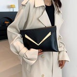 Luxury Envelope Clutch Bag - High-Quality PU Leather, Textured Wristlet with Eye-Catching Chevron Stitching, Sleek and Modern Design, Fashionable Evening Purse for Women