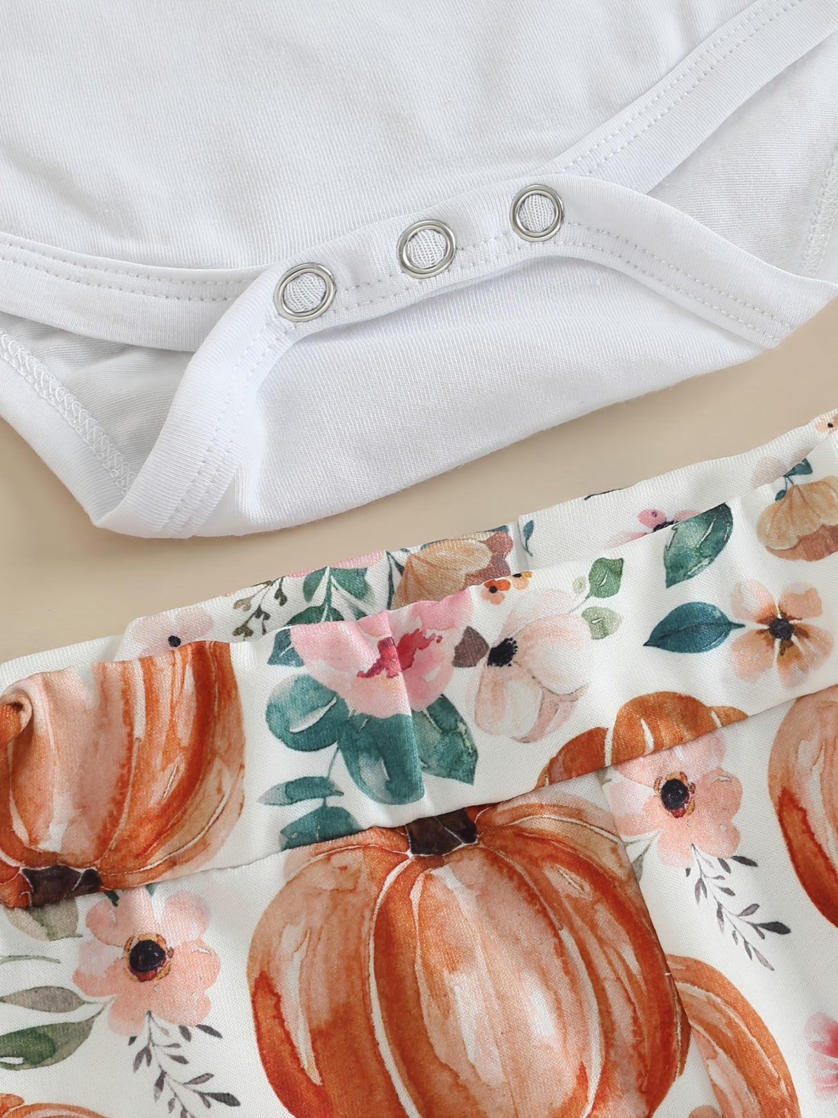 3pcs Pumpkin Floral Print Baby Girl Set: 3-Piece Romper, Bodysuit, Pants & Headband