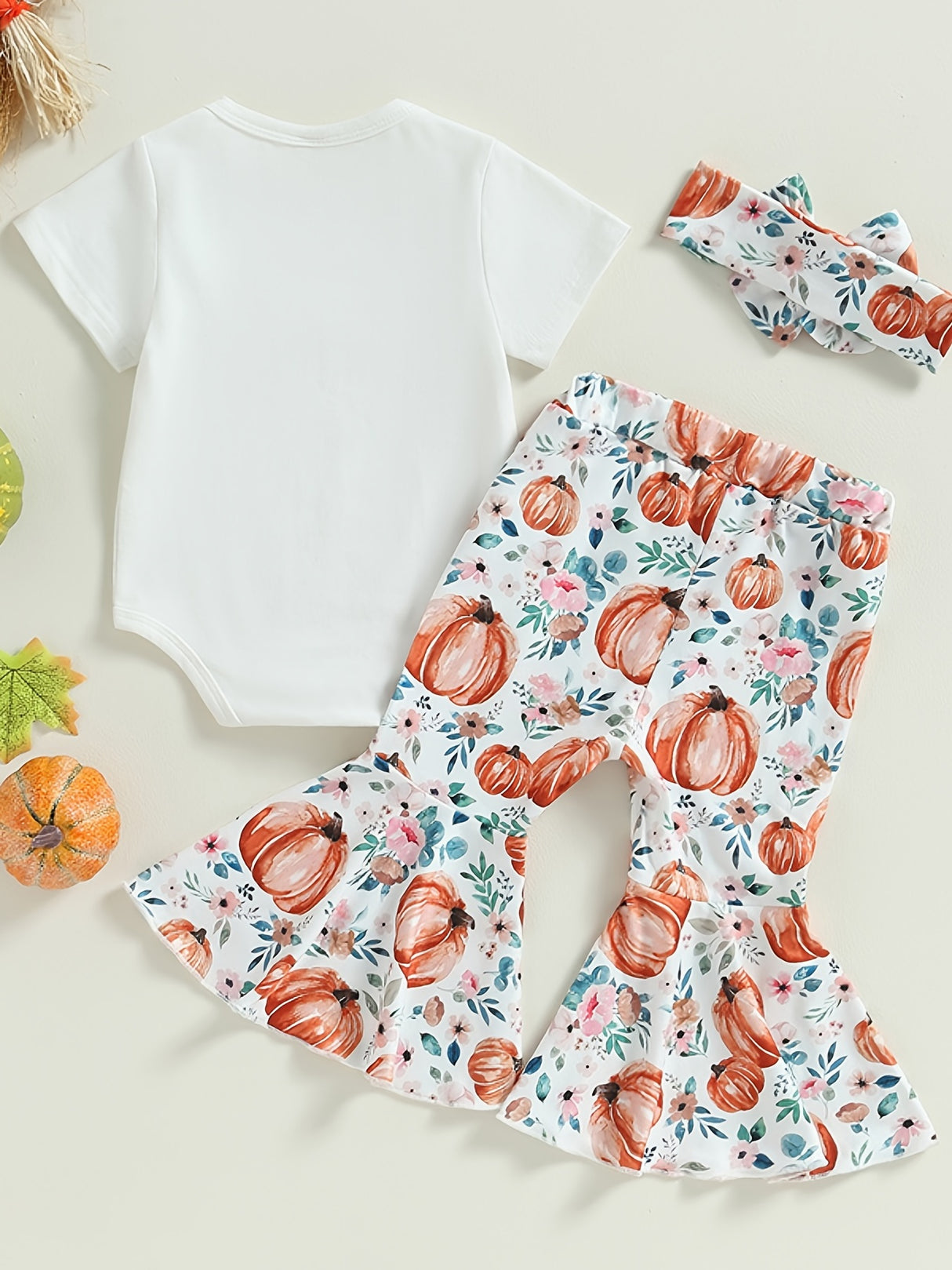 3pcs Pumpkin Floral Print Baby Girl Set: 3-Piece Romper, Bodysuit, Pants & Headband