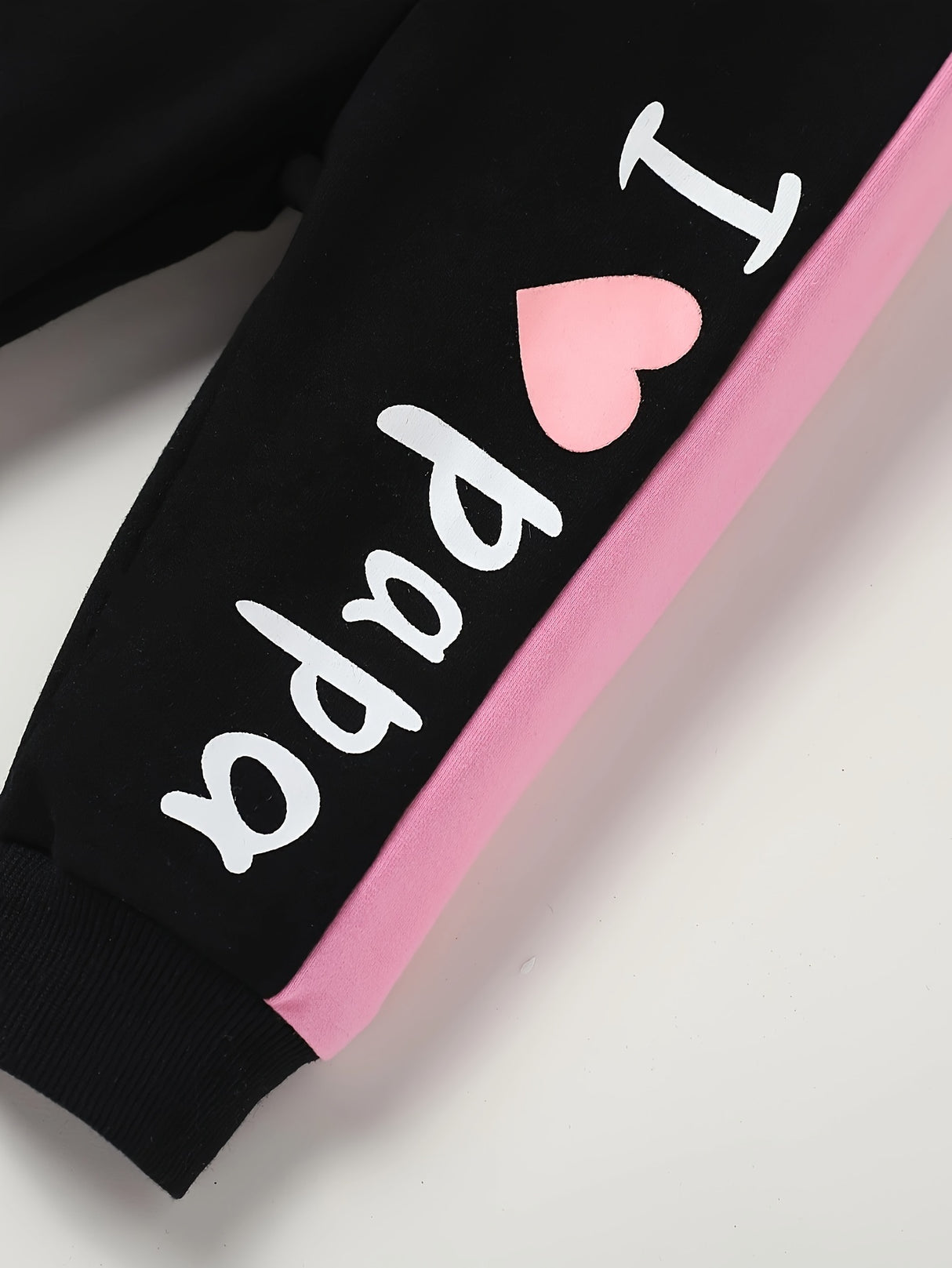 2-piece Baby Girl"I Love Daddy" Embossed Long Sleeve Bow Embellished Hoodie & Fashionable Casual Stretch Stretch Rope Color Jogger Band Trousers Autumn/winter Suit