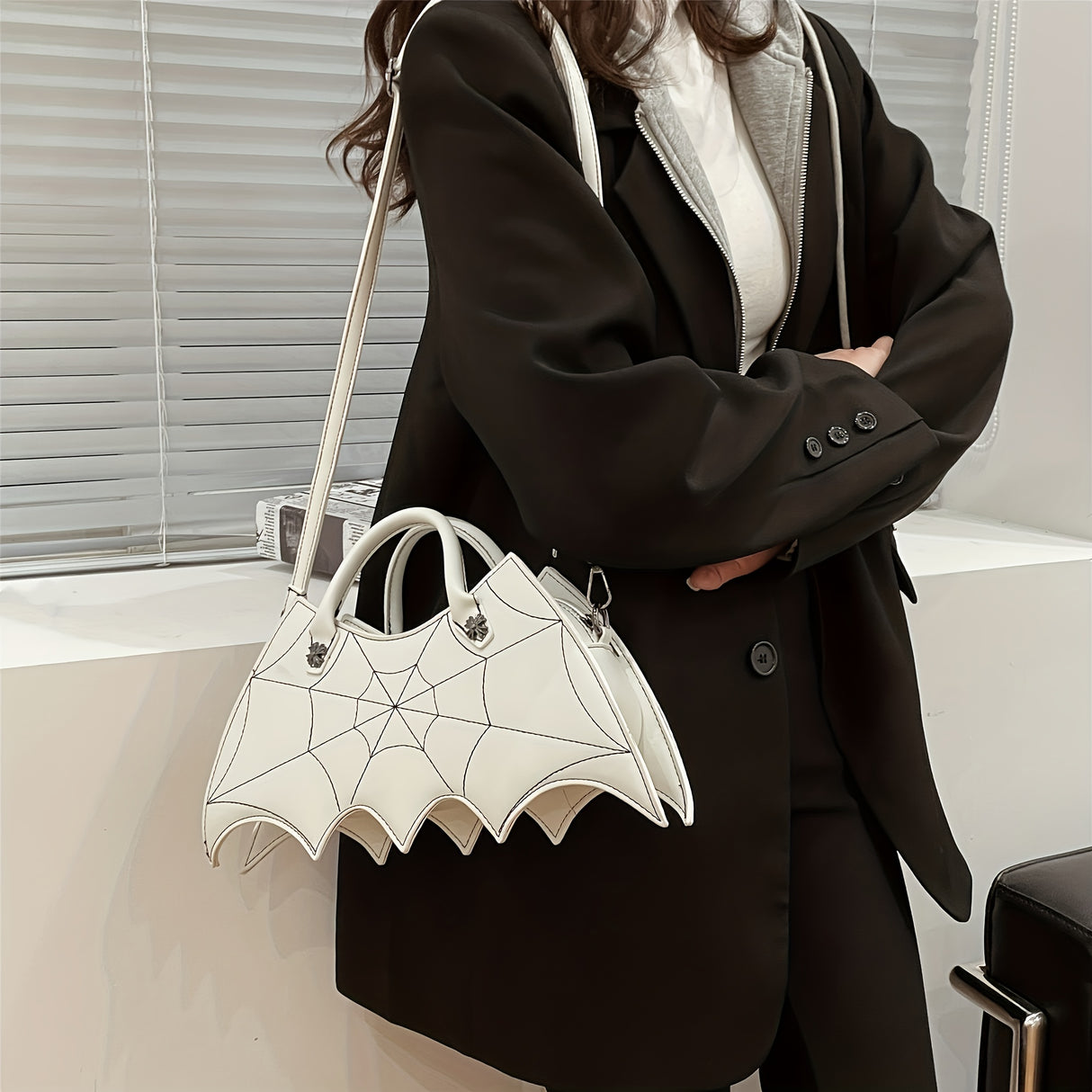 Bat Wing Shaped Crossbody Bag, Halloween Novelty Handbag, Gothic PU Leather Coin Purse