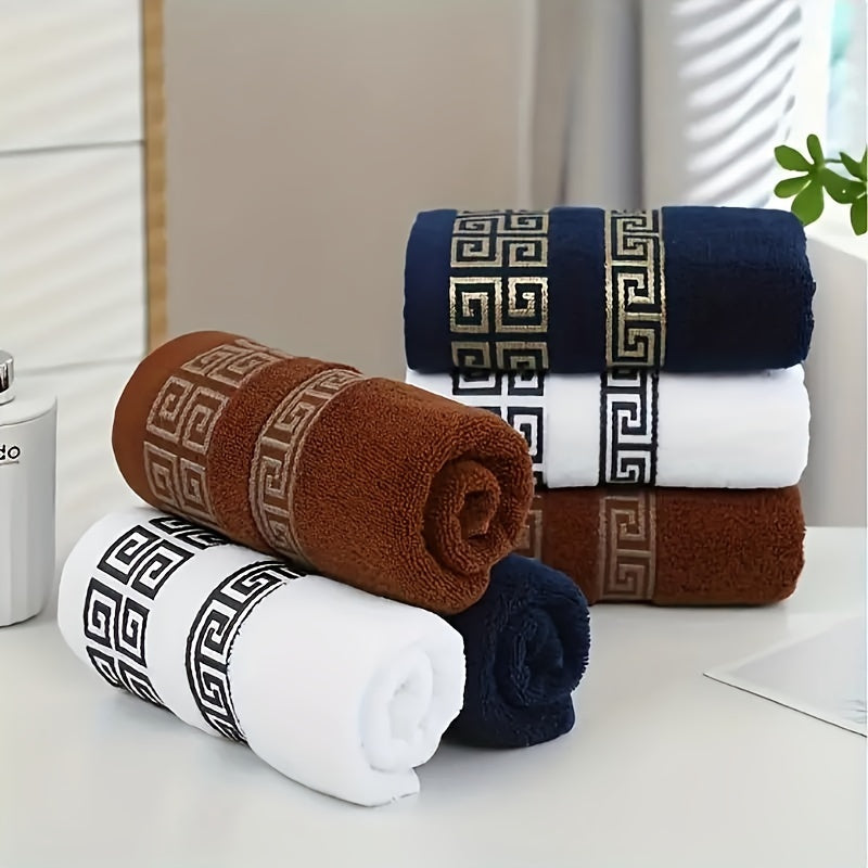 3pcs Cotton Towel Set 1 Bath Towel, 2 Towels - Contemporary Embroidered Geometric Pattern Design, Bathroom Essentials, Christmas Decoration, Christmas Gifts, Suitable for Autumn and Winter Seasons and for Giving to Family and