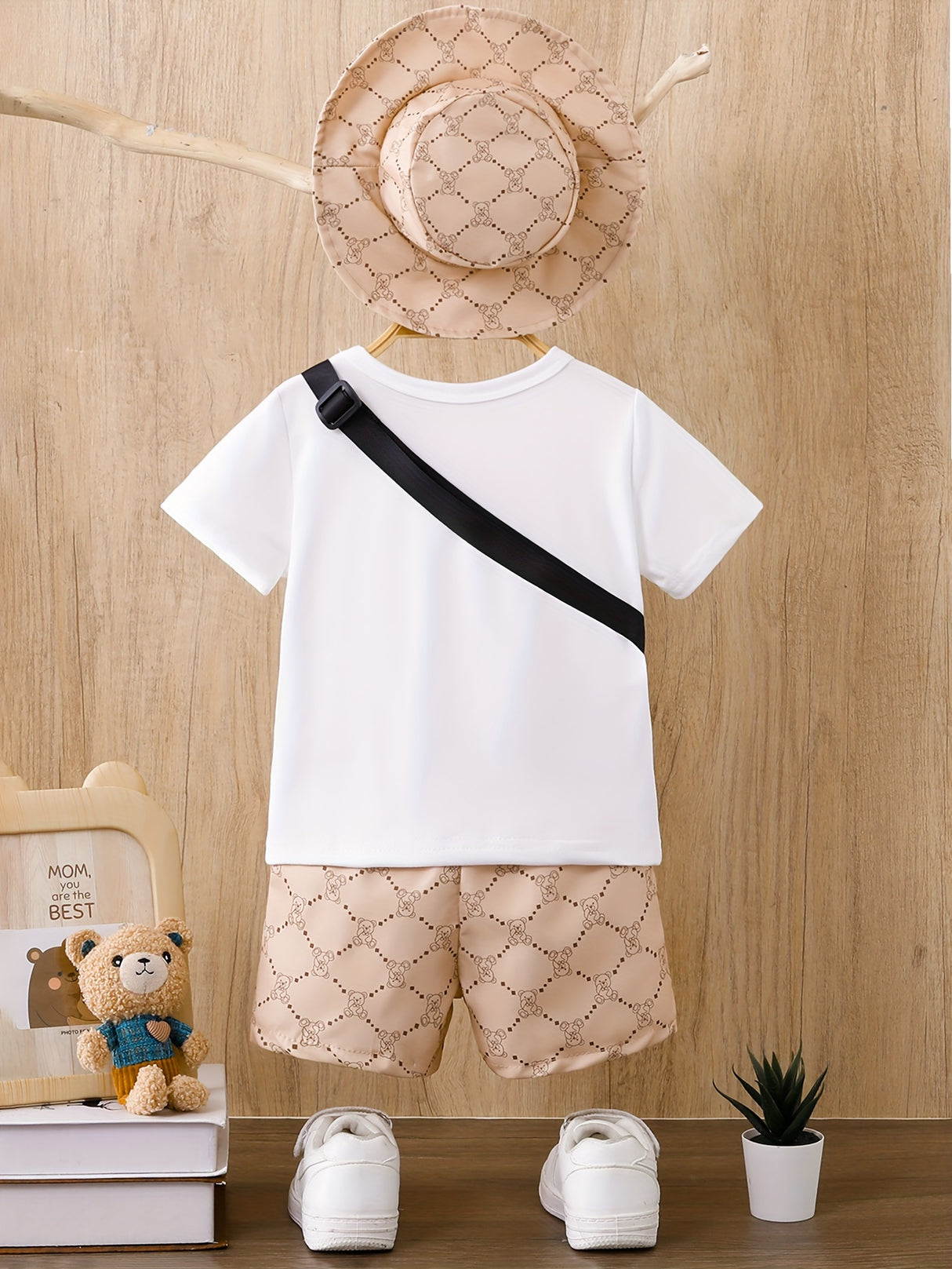 2pcs Adorable Bear Print Summer Outfit Bundle - Soft T-shirt, Cute Hat, Reusable Bag, and Elastic Waist Shorts for Infant & Toddler Boys - Stylish, Comfortable, and Practical Clothing Set