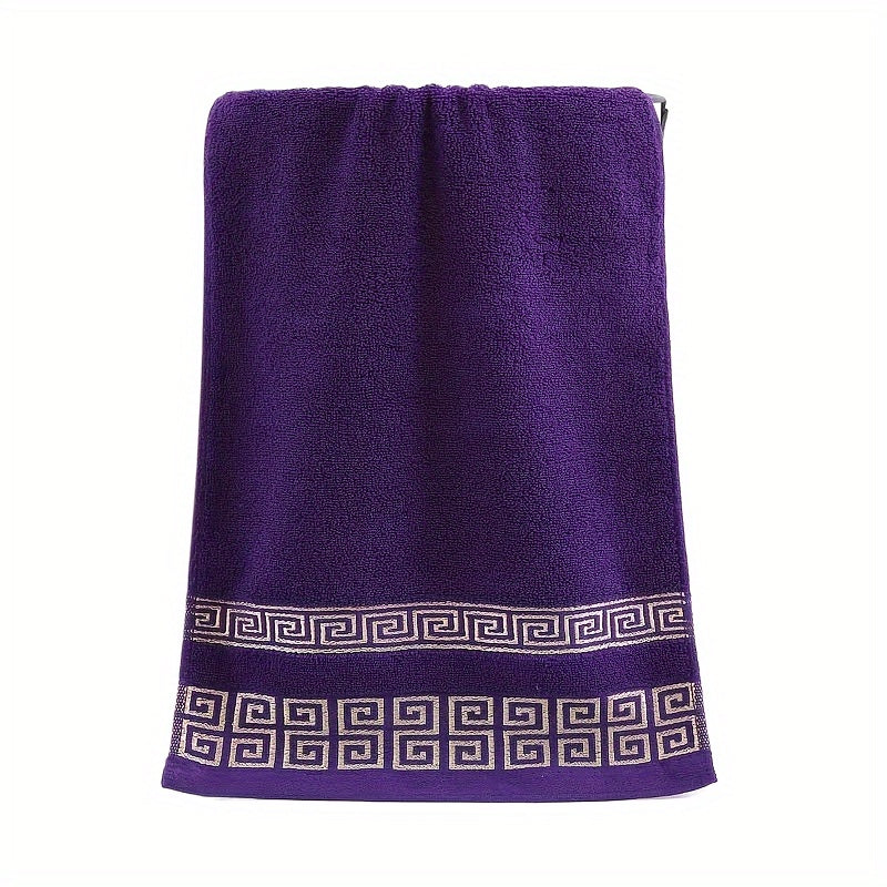 3pcs Cotton Towel Set 1 Bath Towel, 2 Towels - Contemporary Embroidered Geometric Pattern Design, Bathroom Essentials, Christmas Decoration, Christmas Gifts, Suitable for Autumn and Winter Seasons and for Giving to Family and