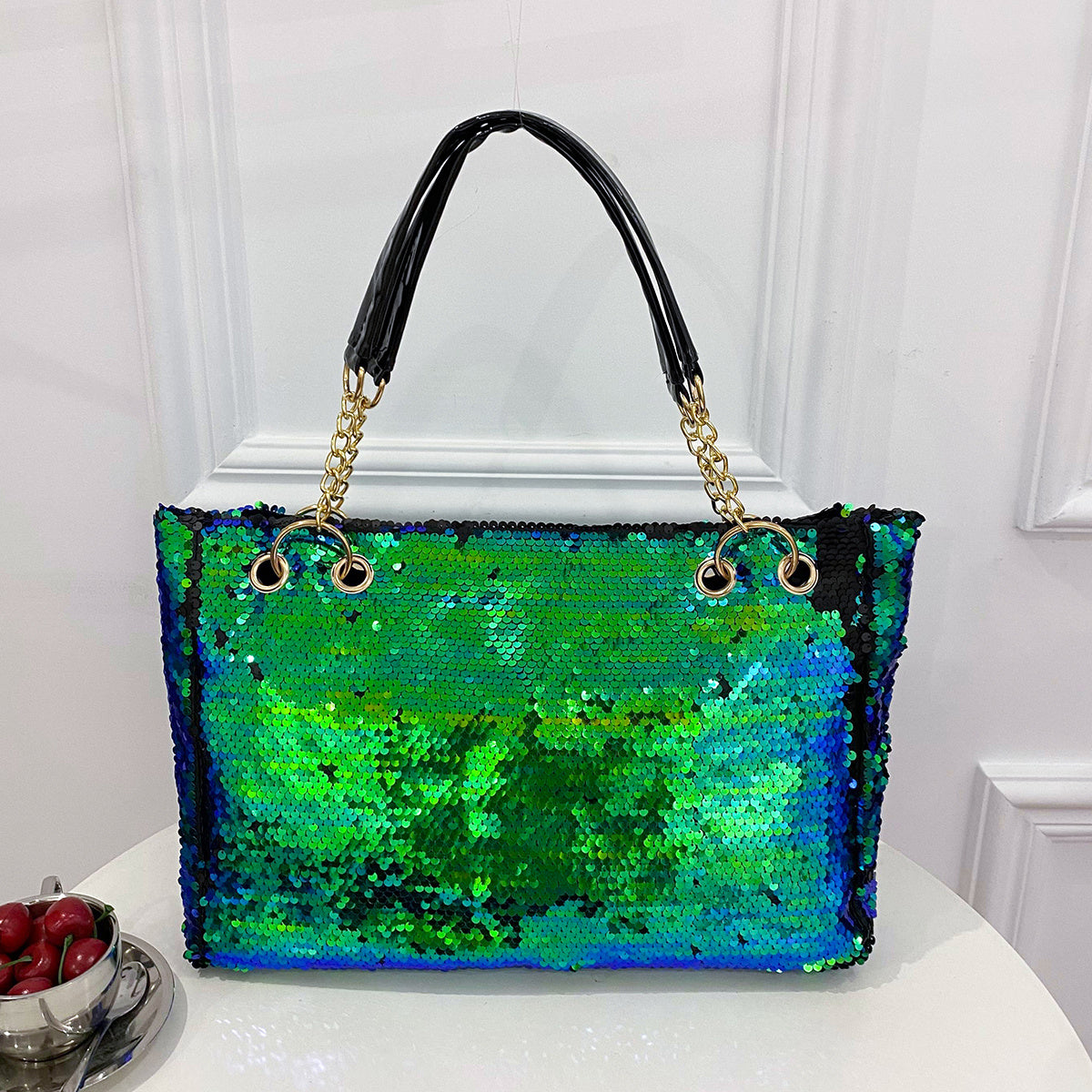 Large Capacity Sequin Glitter Tote Bag - Sparkly Bling Metal Chain Shoulder Bag with Fixed Straps, Polyester Lining, and Zipper Closure - Perfect Casual Commuter Bag for Carnaval and Everyday Use, Great Gift Idea