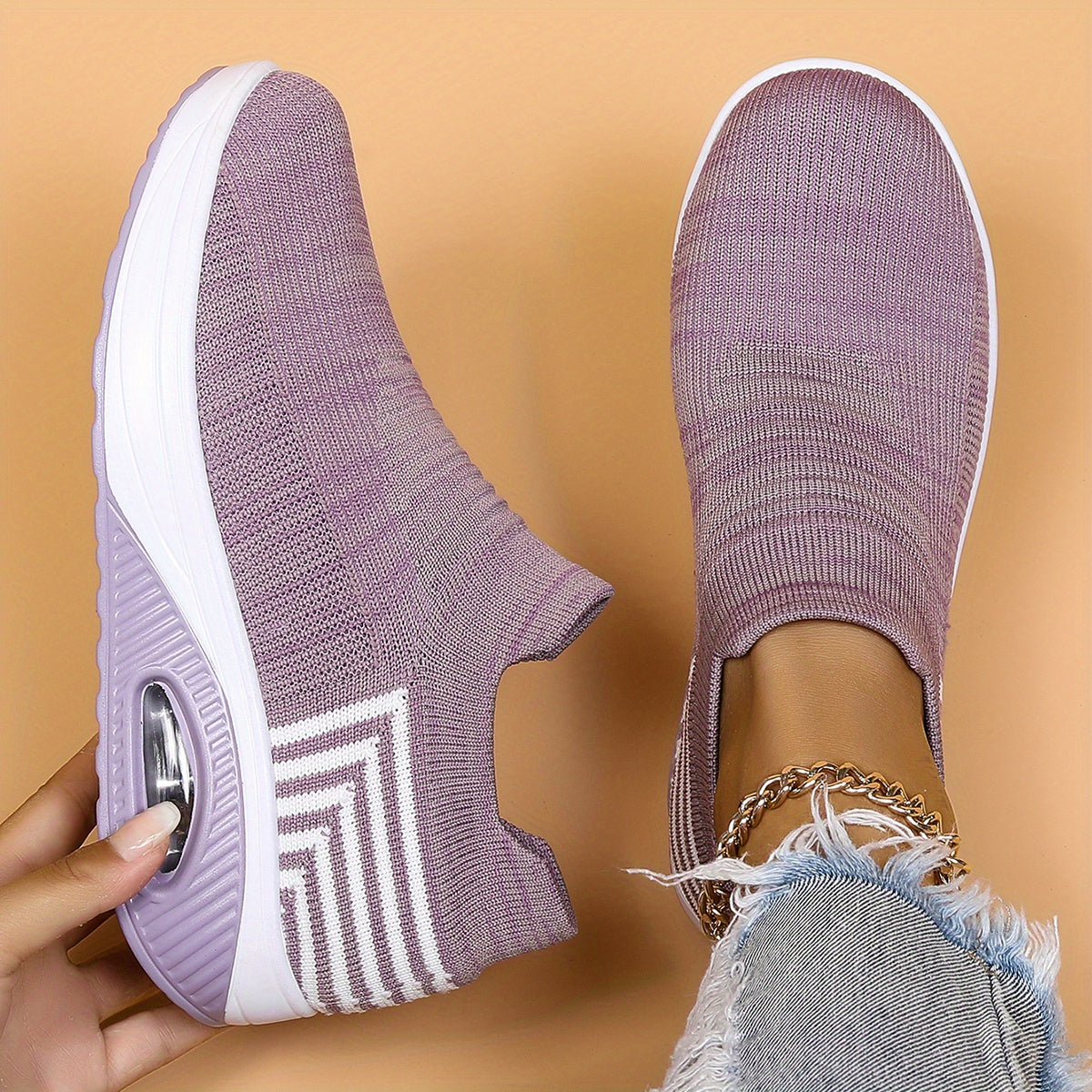 All-Season Women's Lightweight Sneakers - Stabilizing Air Cushion, Slip-On Running Shoes in Sleek Black