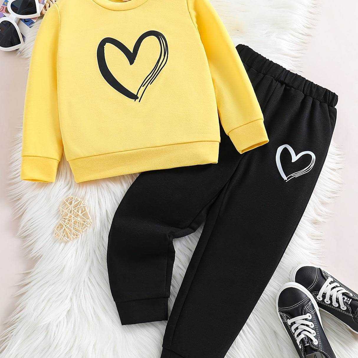 Girl's 2pcs, Sweatshirt & Sweatpants Set, Love Heart Print Long Sleeve Top, Casual Outfits, Kids Clothes For Spring Fall
