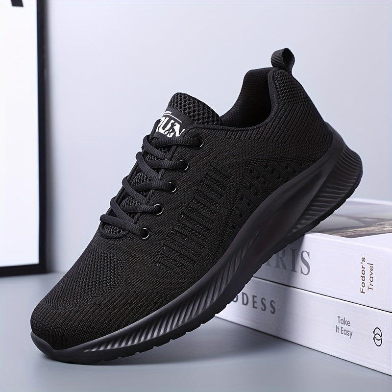 Breathable and Durable Men's Running Shoes with Shock Absorption and Lace-Up Design for Outdoor Activities
