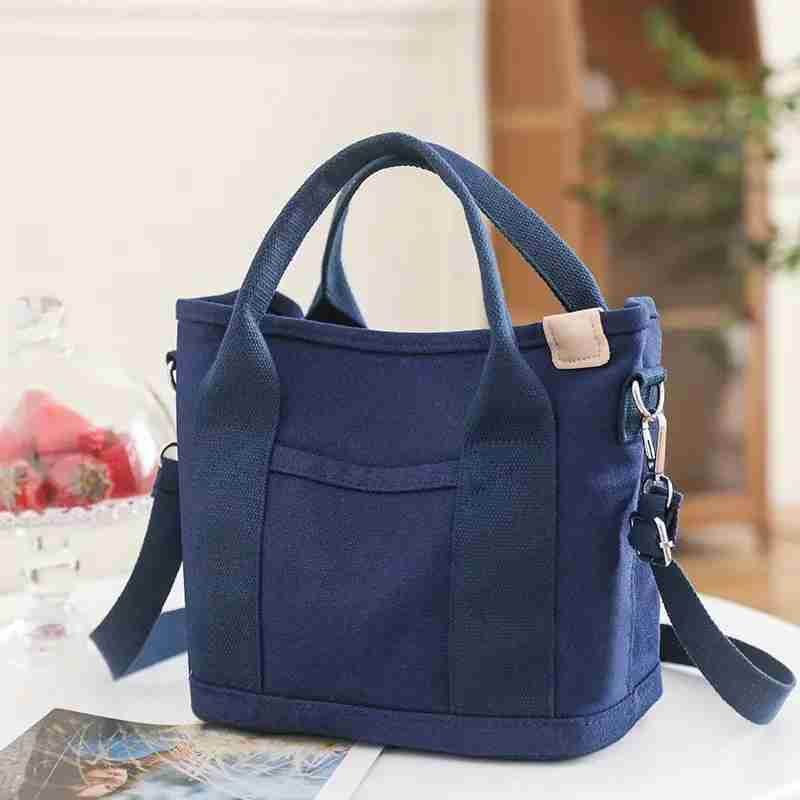 Elegant Canvas Tote Bag: Secure Zipper, Spacious & Lightweight - Perfect for Everyday Use & Comfort