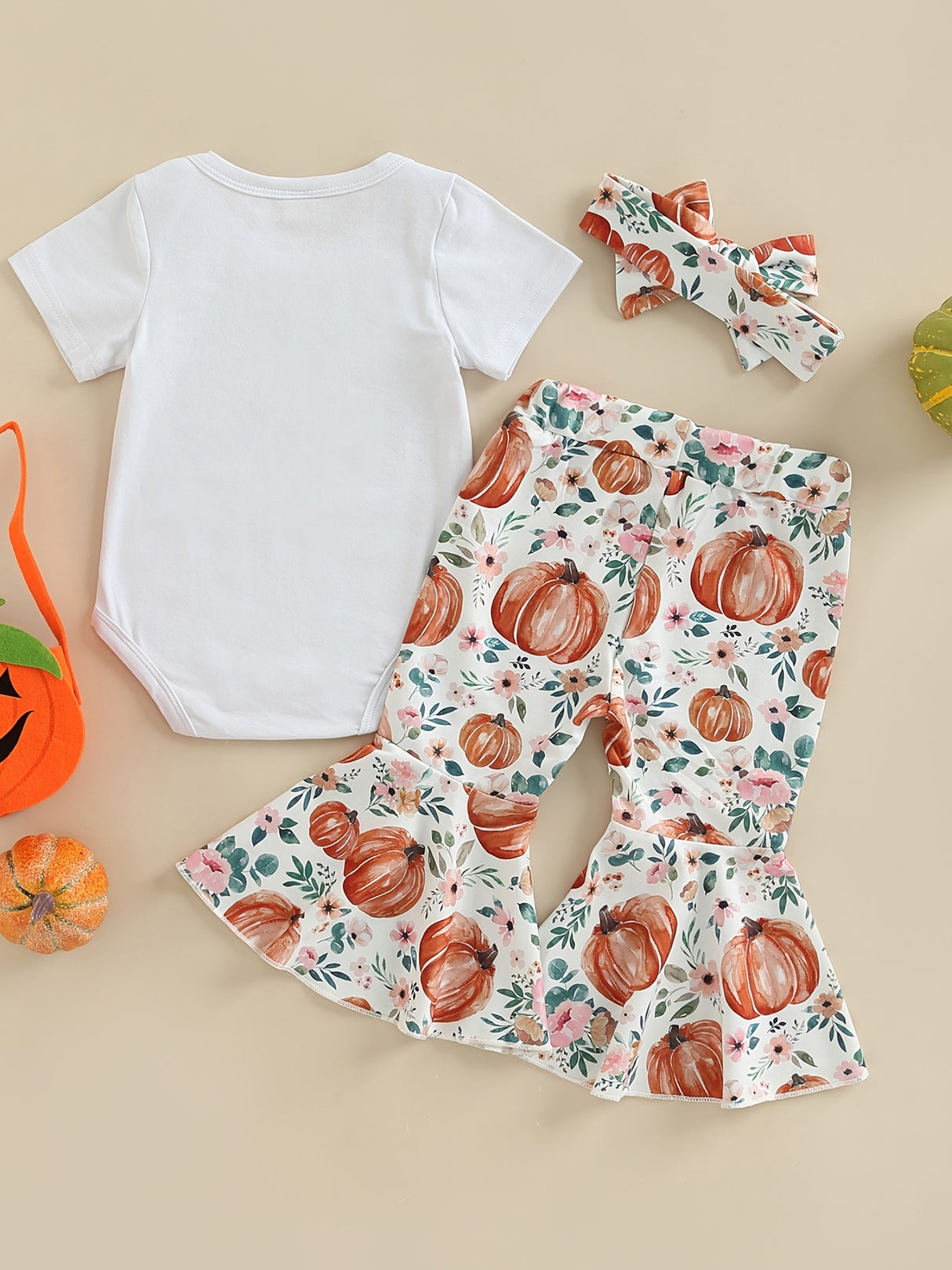 3pcs Pumpkin Floral Print Baby Girl Set: 3-Piece Romper, Bodysuit, Pants & Headband