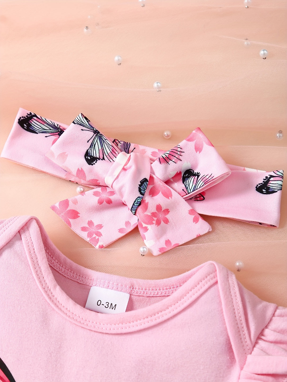 Baby Girl Butterfly Pattern Onesie, bow lace shorts, hair band three-piece set