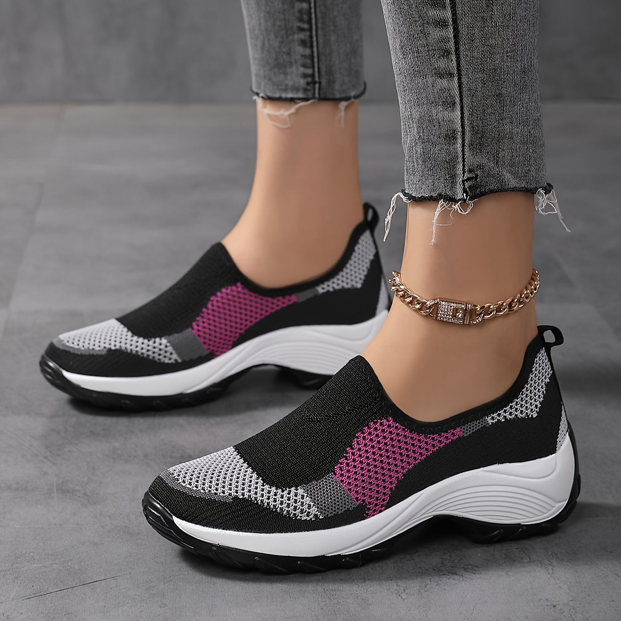 Women's Fashionable Contrast Color Running Shoes - Breathable Mesh for Comfort & Style Outdoors!