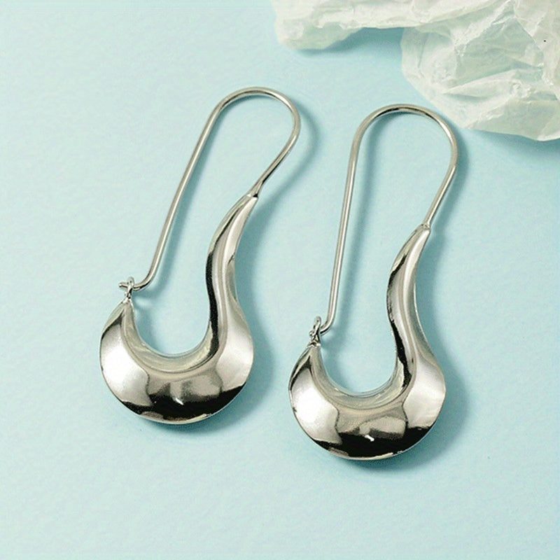 Casual Hoop Earrings for Women, Perfect for Everyday Wear, Ideal As a Birthday Gift for a Loved One.