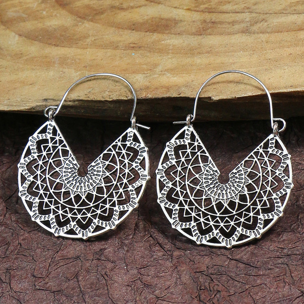 Boho Hollow Dangle Earrings - Vintage Ancient Silver U-Shaped Jewelry for Women