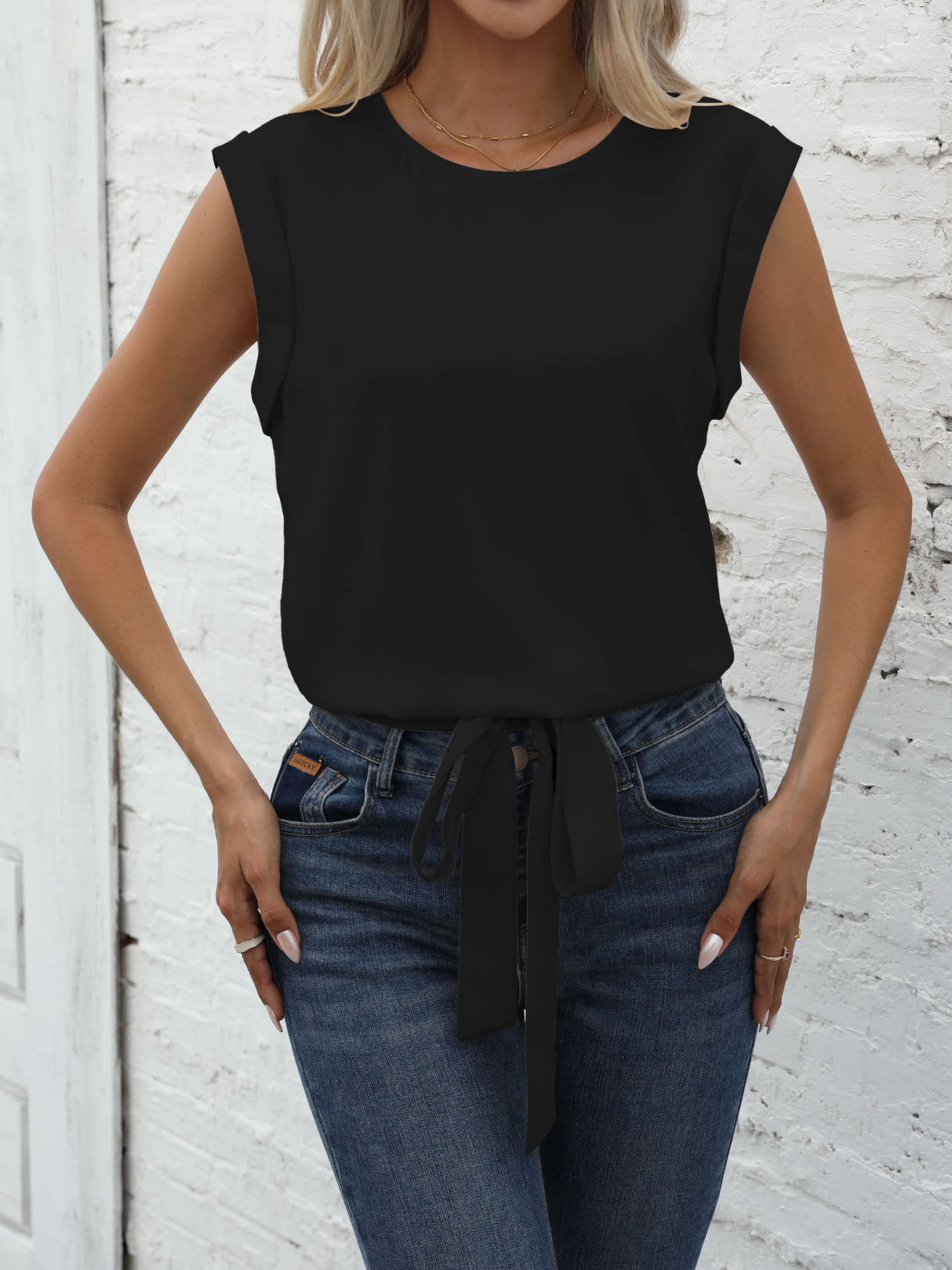 Chic Keyhole Back Tie Front Blouse - Effortless Casual Style with Classic Crew Neck Design - Perfect for Womens Spring and Summer Fashion