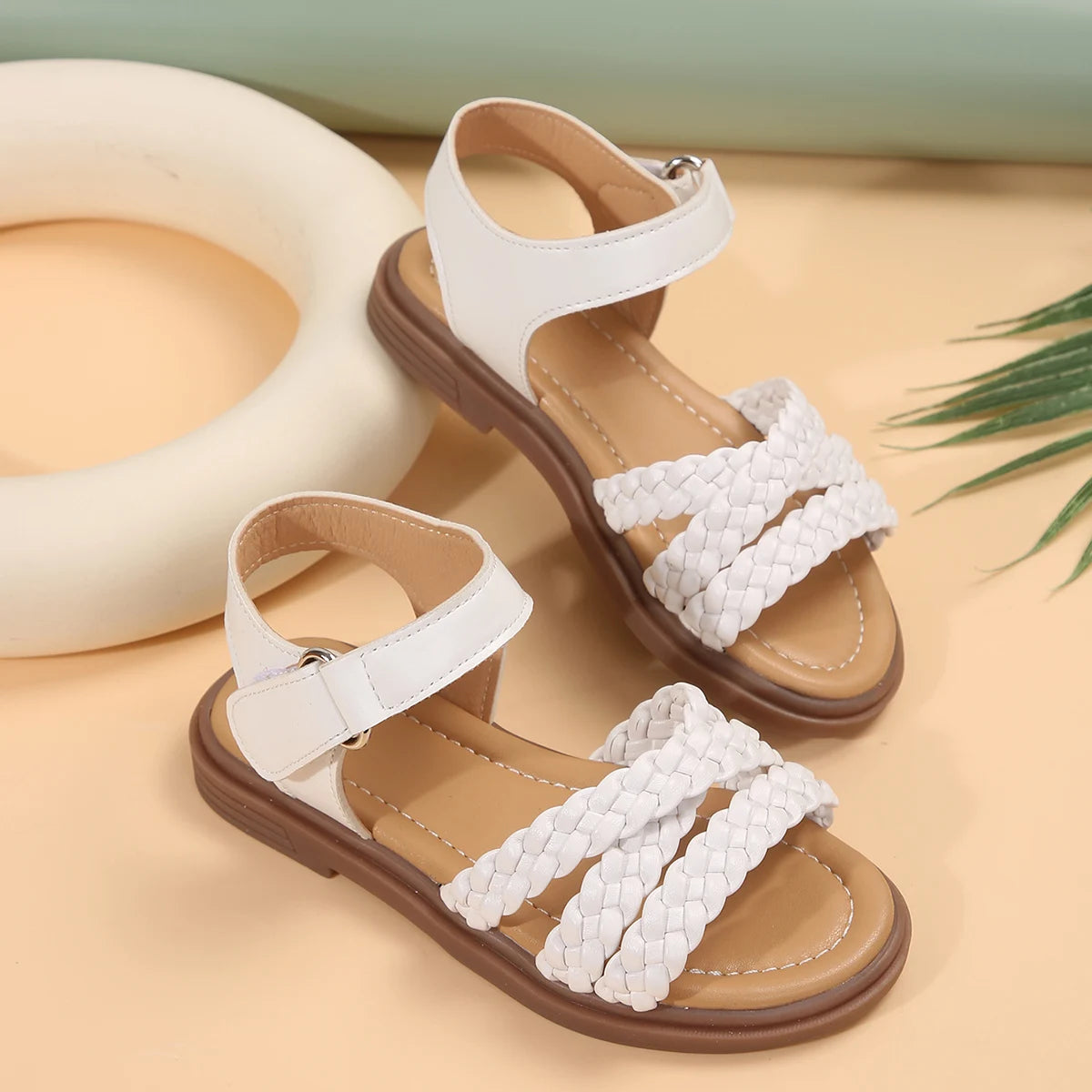 Girls sandals new summer medium and large children princess shoes soft sole shoes