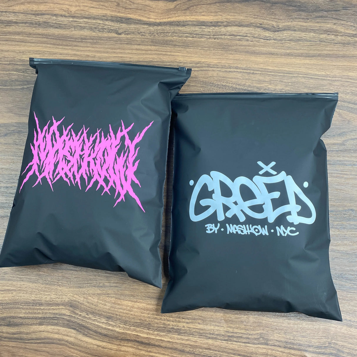 Zipper Lock Bag for Clothing Packaging, Black Zipper Bag, Customized Logo, High Quality, Low MOQ, Wholesale Boutique