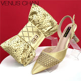 2025 Heel Shoes for Women Hollowed Out Embroidery Rhinestone Italian Design Green Color Pointed-Toe Shoes and Bags Set