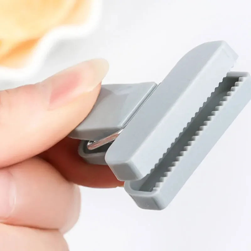 Portable Bag Clips Storage Fresh-keeping Sealer Clamp Snack Bags Sealing Clip Food Sealing Clip Plastic Tweezers Kitchen Tools
