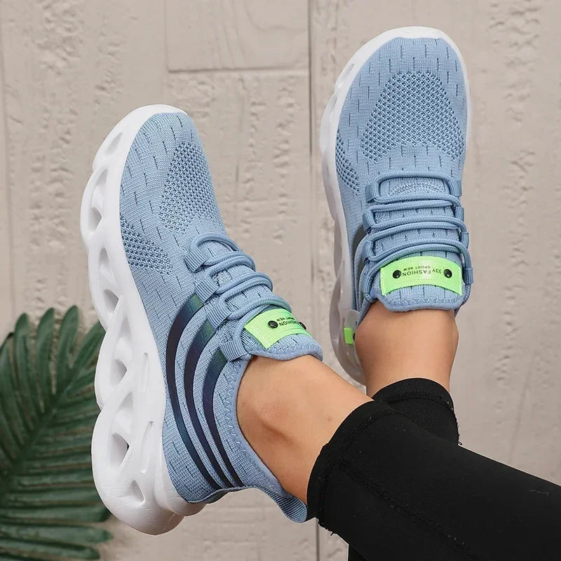 Women's Running Shoes 2025 Summer New Lightweight Mesh Breathable Running Shoes Shock-absorbing Soft Sole Fitness Women's Shoes