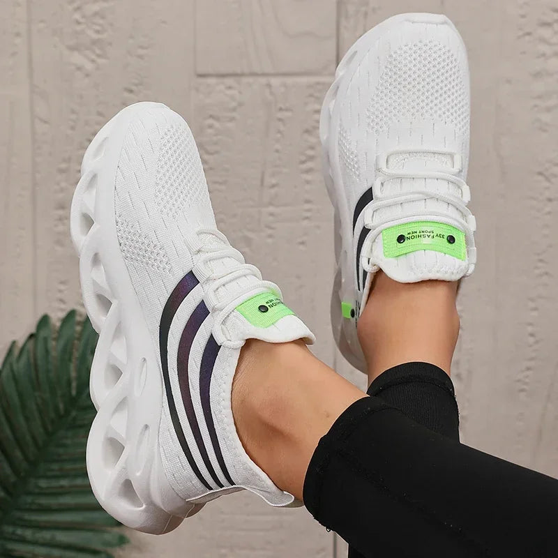 Women's Running Shoes 2025 Summer New Lightweight Mesh Breathable Running Shoes Shock-absorbing Soft Sole Fitness Women's Shoes
