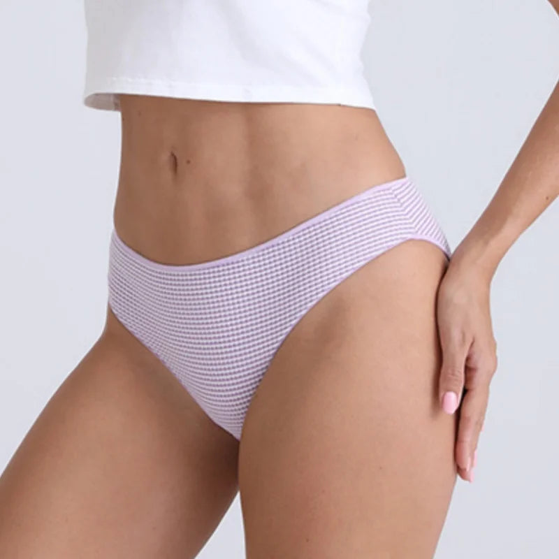 Women Panties Breathable Crotch Warm Underwear for Women Sexy Seamless Briefs Stripes Low Rise Pants Female Winter Lingerie