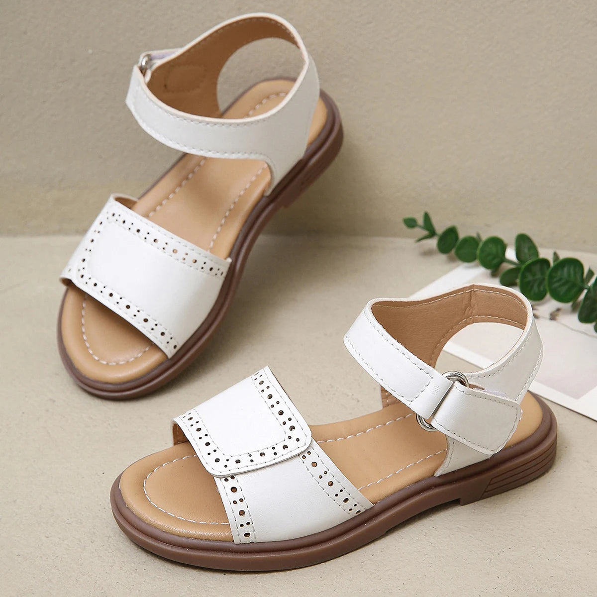 Girls sandals new summer medium and large children princess shoes soft sole shoes