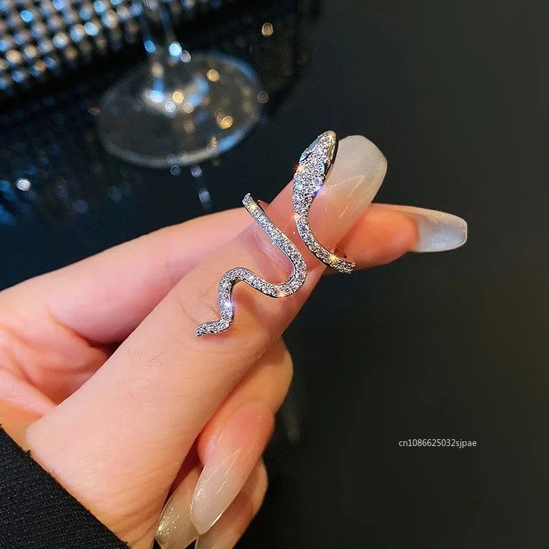 Cute Sweet Fashion Ring for Women Hip Hop Irregular Stone Rings Butterfly Animal Shape Finger Rings Vintage Ring for Women