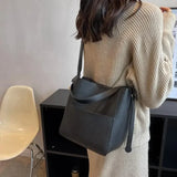 Bucket Shoulder Side Bags for Women 2023 Female Designers Trend Small Leather Crossbody Bag Handbags and Purses