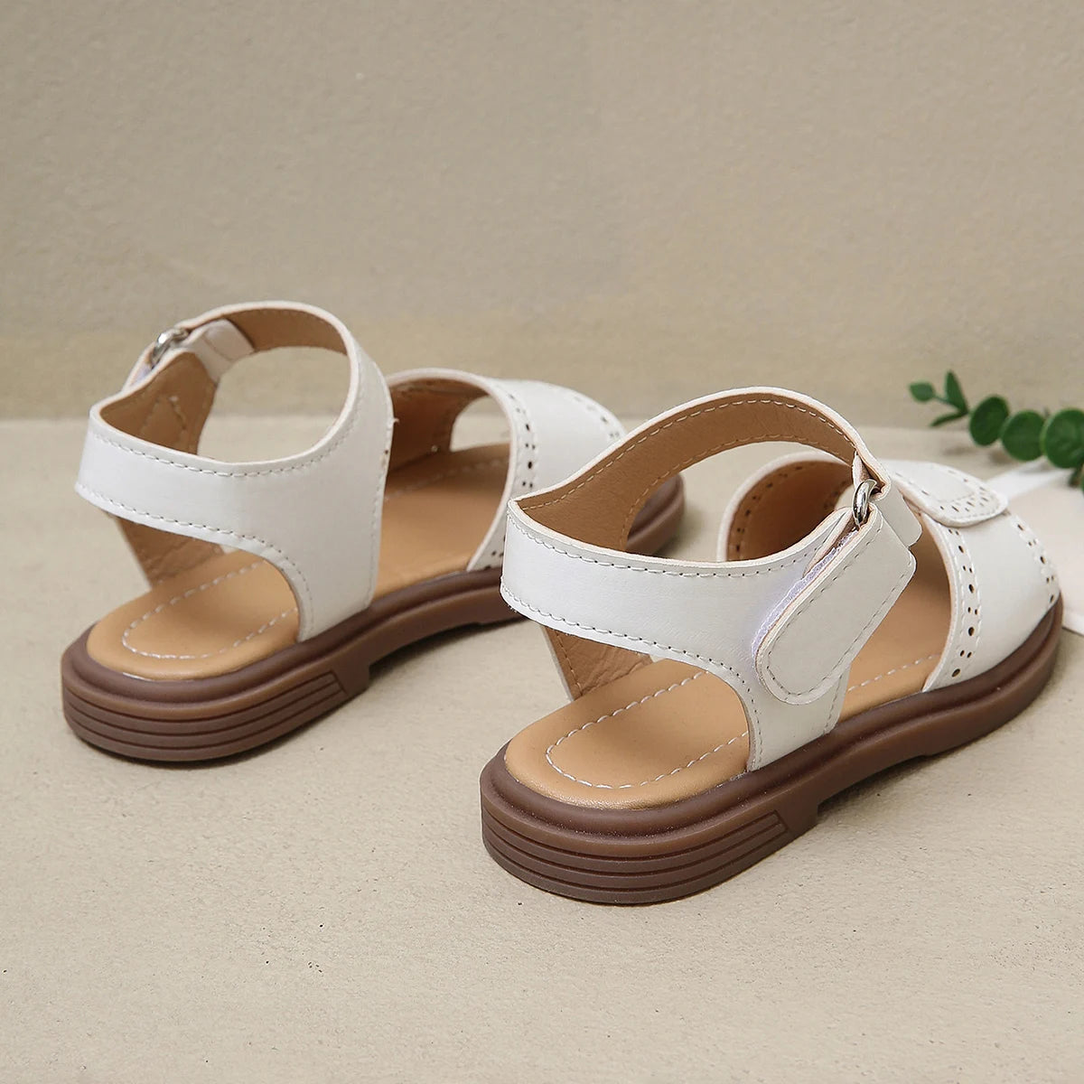 Girls sandals new summer medium and large children princess shoes soft sole shoes