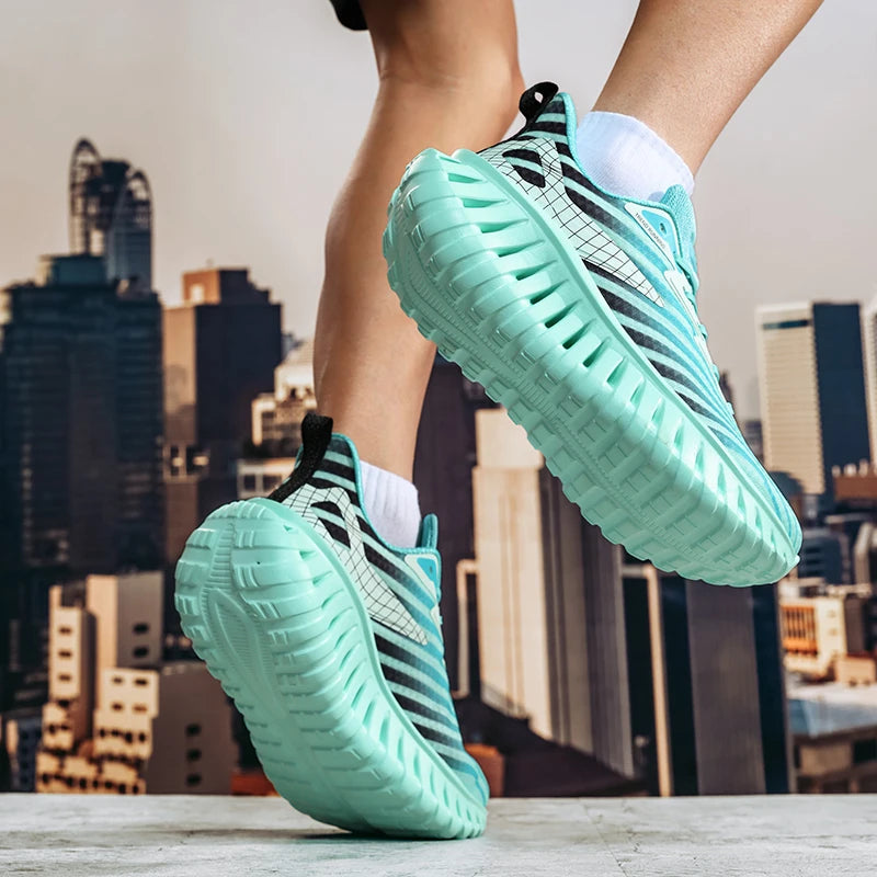 Mens Breathable Bounce Trail Running Shoes Anti-slip Cushioning Outdoor Thick Bottom Running Shoes Couple Sneakers