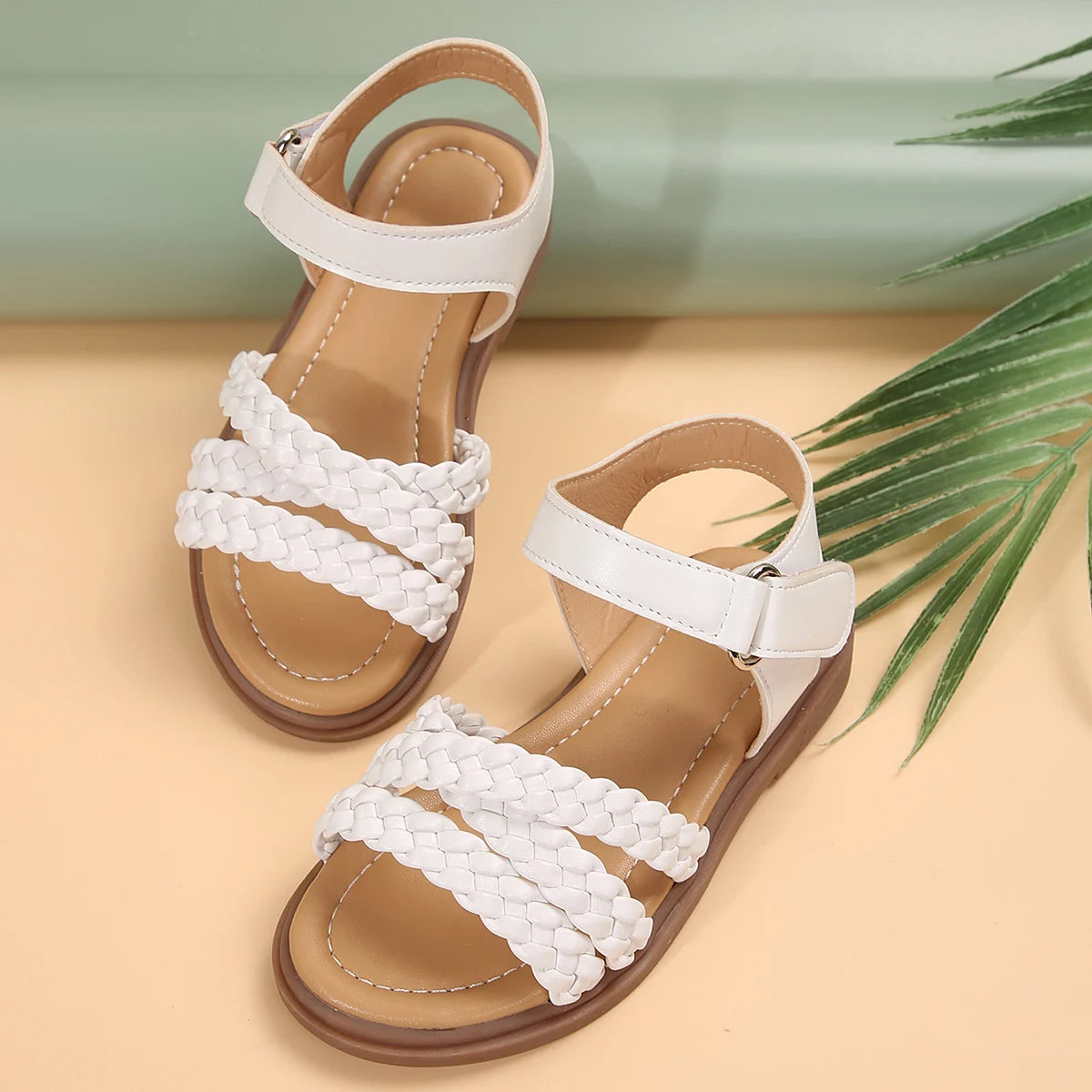 Girls sandals new summer medium and large children princess shoes soft sole shoes