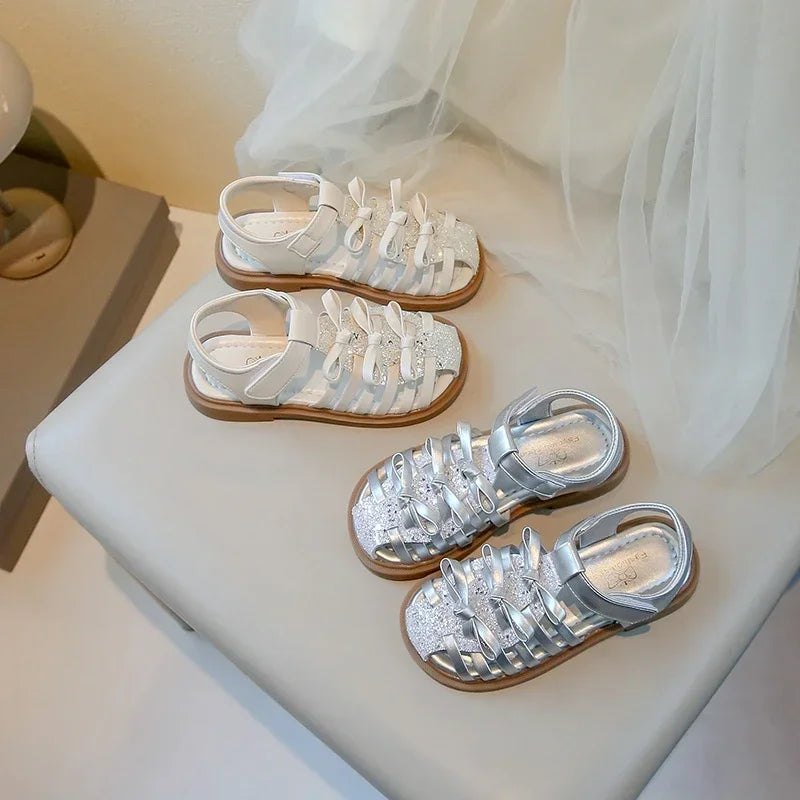 Girls Sandals Simple Sweet Bows 2025 Summer New Kids Beach Shoes Shiny Sequins Children Princess Shoes Ins Trendy Elegant Soft
