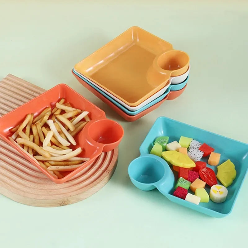 A set of 4 plastic platters, potato chip plates, sturdy snack plates, sushi plates, 7.3 '' X 6.6 '' restaurant plates
