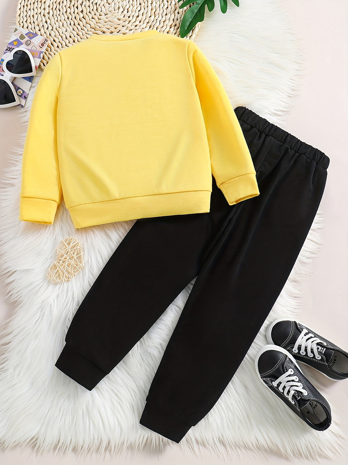 Girl's 2pcs, Sweatshirt & Sweatpants Set, Love Heart Print Long Sleeve Top, Casual Outfits, Kids Clothes For Spring Fall