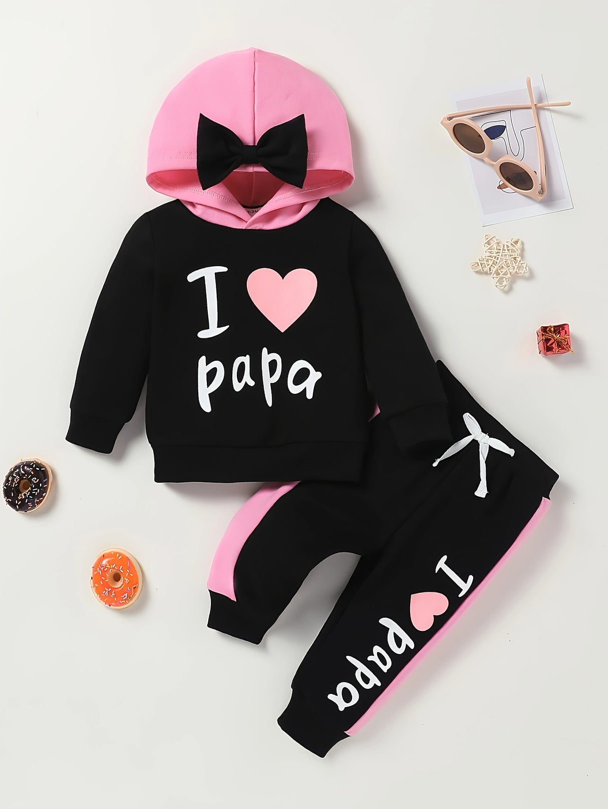 2-piece Baby Girl"I Love Daddy" Embossed Long Sleeve Bow Embellished Hoodie & Fashionable Casual Stretch Stretch Rope Color Jogger Band Trousers Autumn/winter Suit
