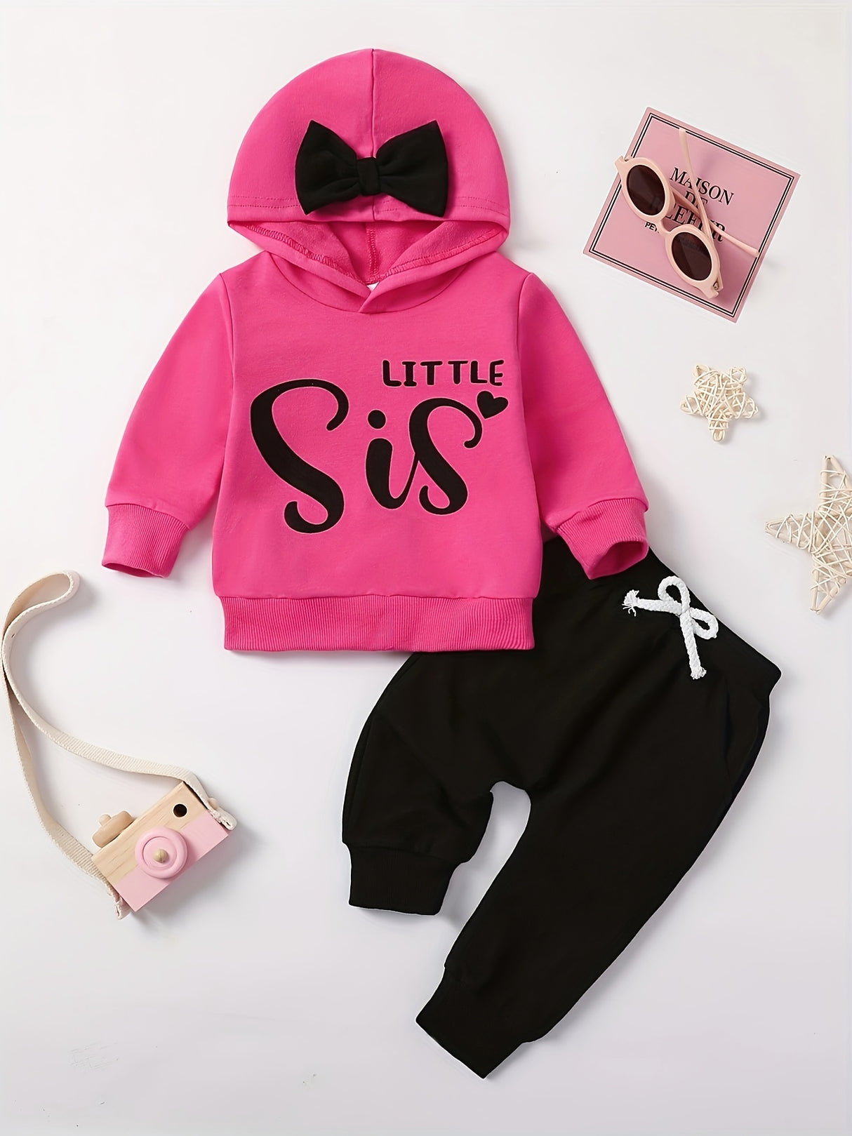 2pcs Baby Girl Autumn Little Sister Alphabet Love Print Long Sleeve Hoodie Bow Decorative Sweater & Casual Comfort Fake Bow Drawstring Jogging Pants Autumn And Winter Suit