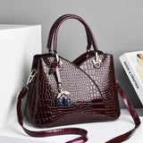 2022 Newest Trendy Women'S Faux Crocodile-Texture Handbag with Cherry Pendant - Stylish Black And Red Shoulder And Handbag, Zip Closure, Polyester Lining, Edge Paint Detail, Handbag|Chic Handbag|Zippered Bag