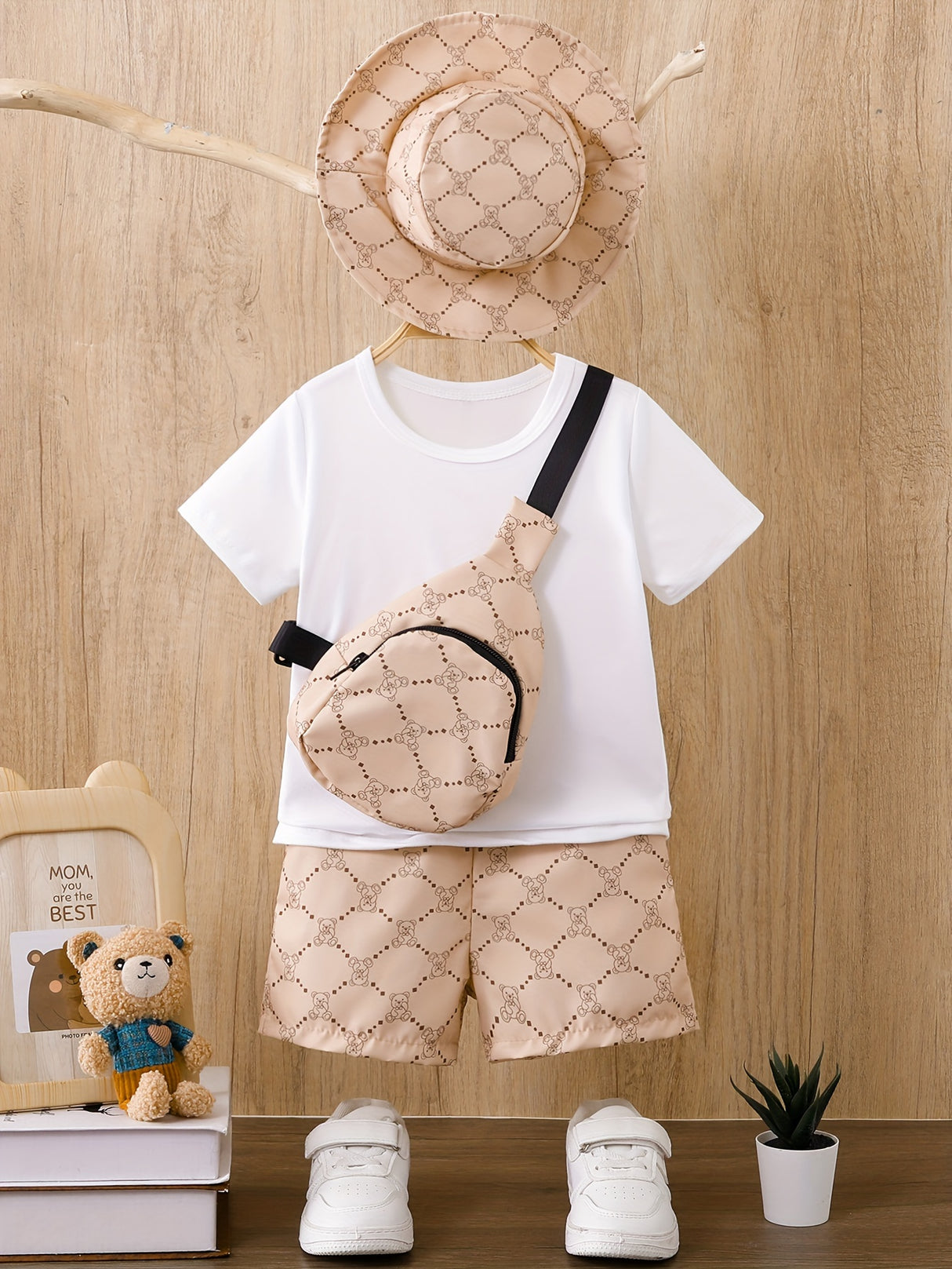 2pcs Adorable Bear Print Summer Outfit Bundle - Soft T-shirt, Cute Hat, Reusable Bag, and Elastic Waist Shorts for Infant & Toddler Boys - Stylish, Comfortable, and Practical Clothing Set